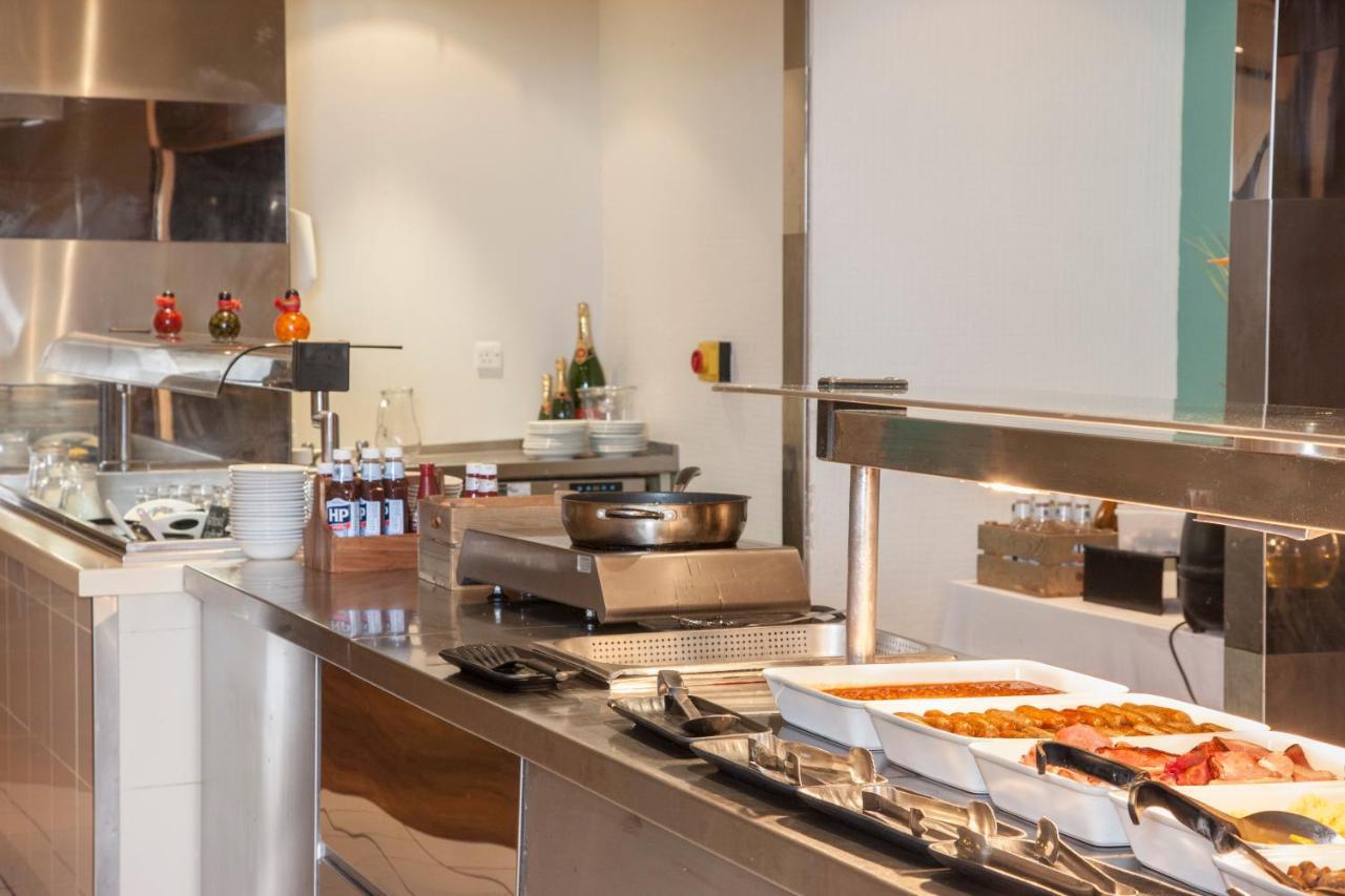 Holiday Inn Runcorn M56 Junction 12 By Ihg מראה חיצוני תמונה