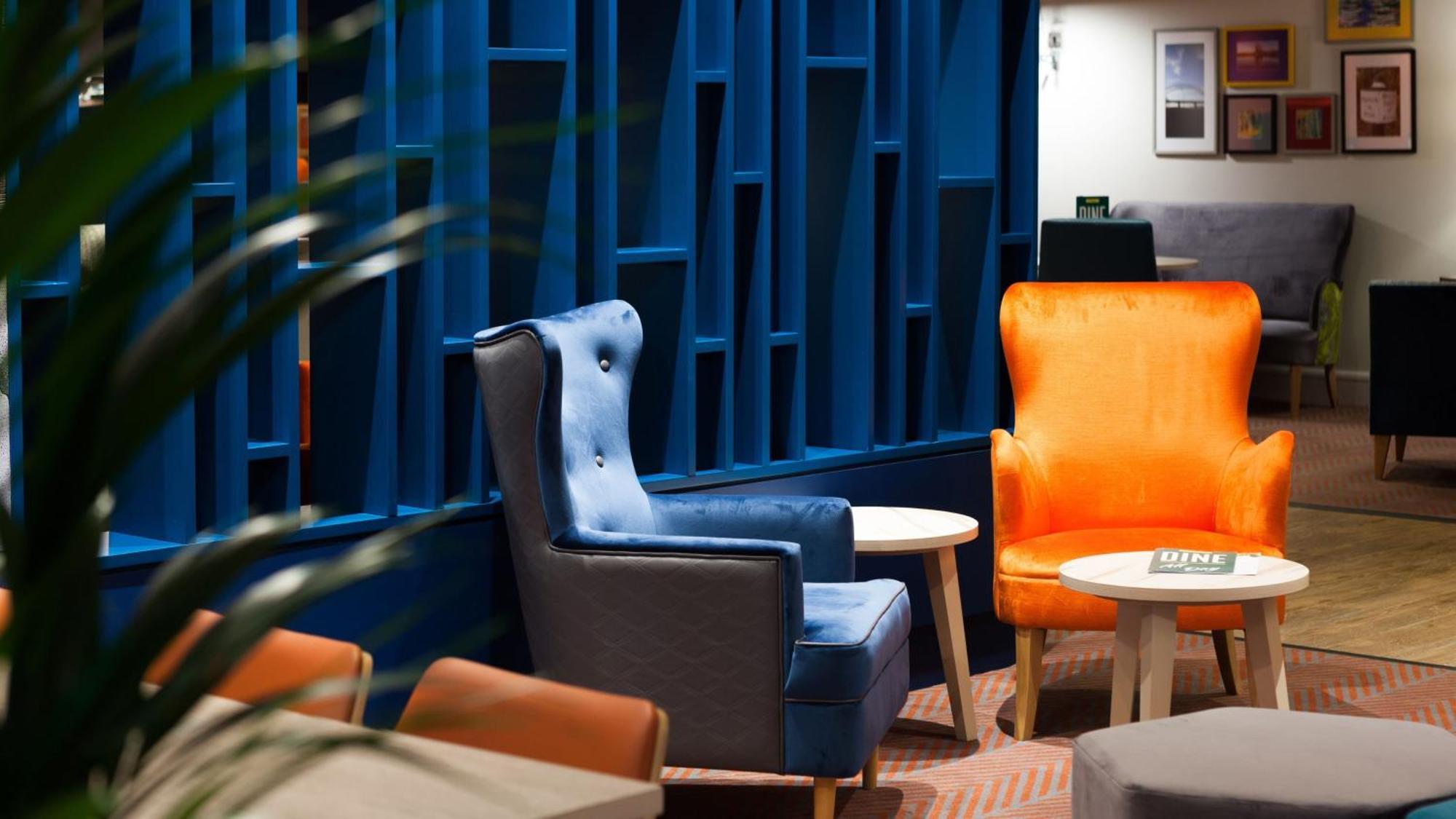 Holiday Inn Runcorn M56 Junction 12 By Ihg מראה חיצוני תמונה