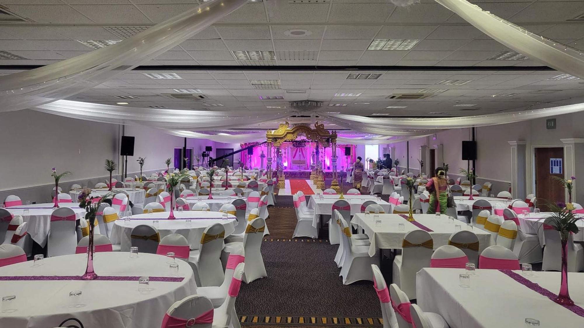 Holiday Inn Runcorn M56 Junction 12 By Ihg מראה חיצוני תמונה