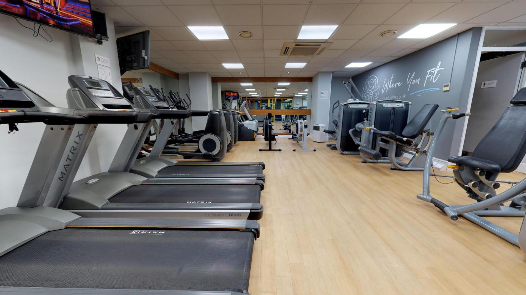 Holiday Inn Runcorn M56 Junction 12 By Ihg מראה חיצוני תמונה