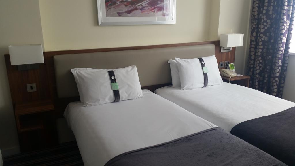 Holiday Inn Runcorn M56 Junction 12 By Ihg חדר תמונה