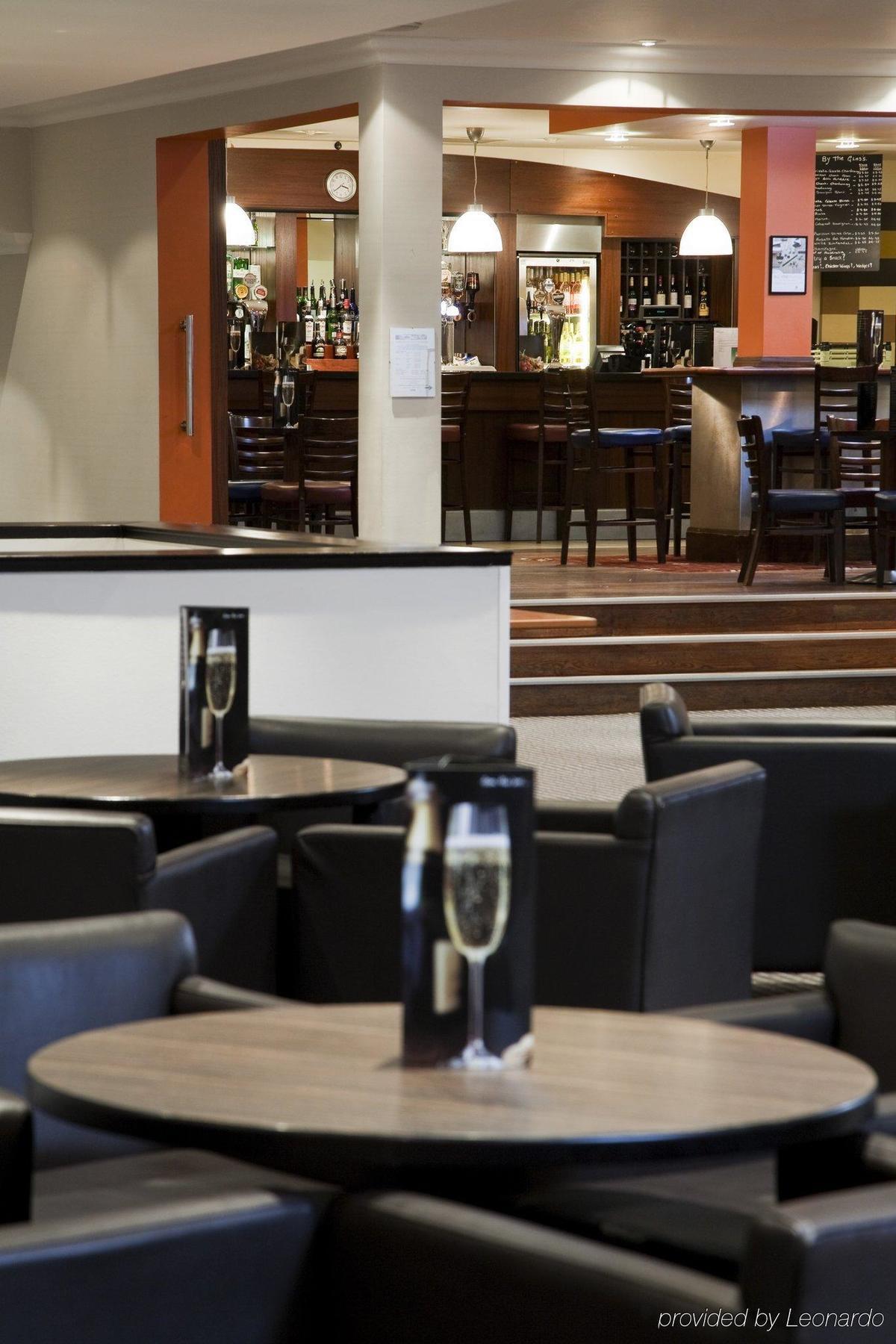 Holiday Inn Runcorn M56 Junction 12 By Ihg מראה חיצוני תמונה