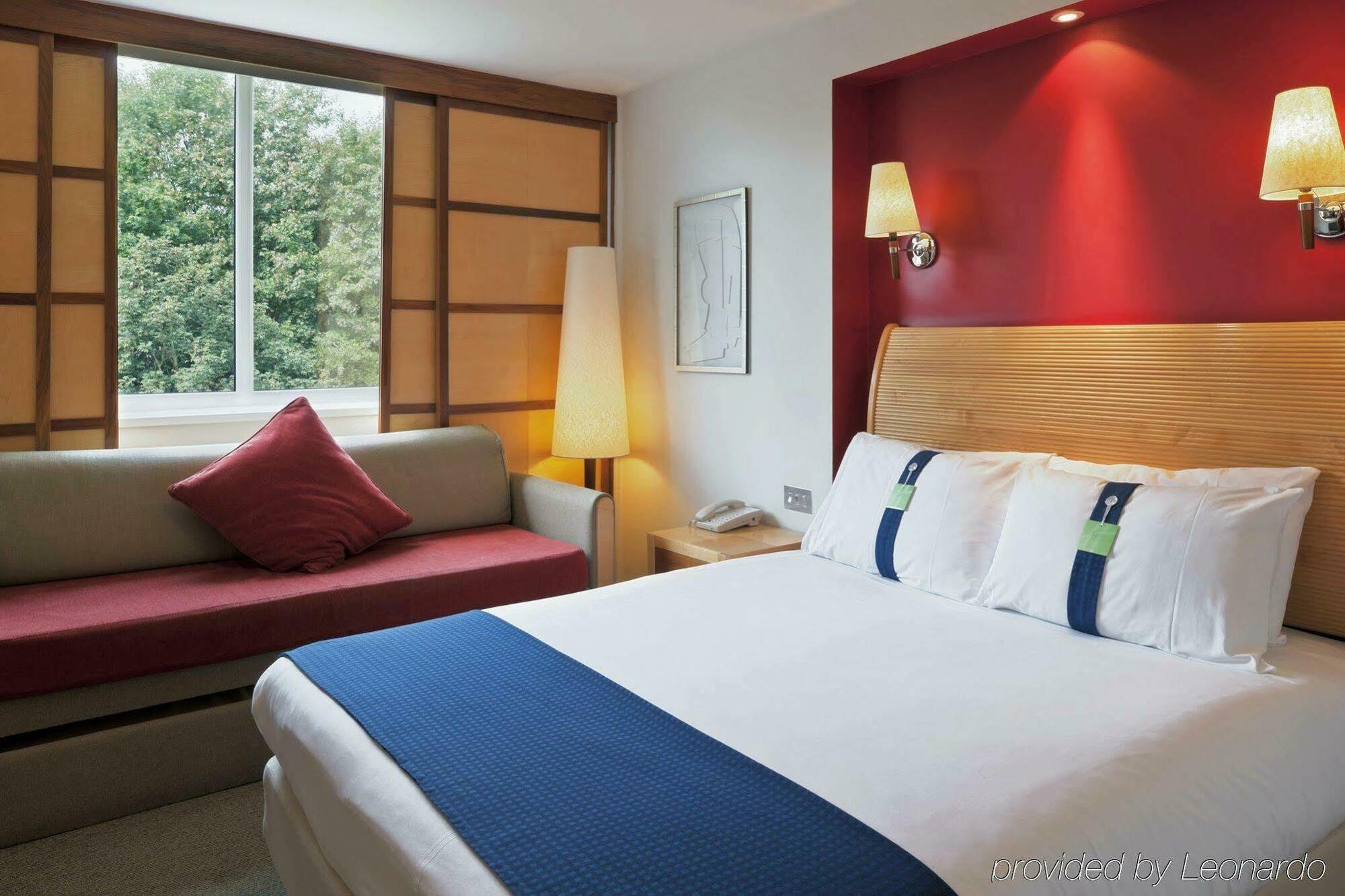 Holiday Inn Runcorn M56 Junction 12 By Ihg מראה חיצוני תמונה